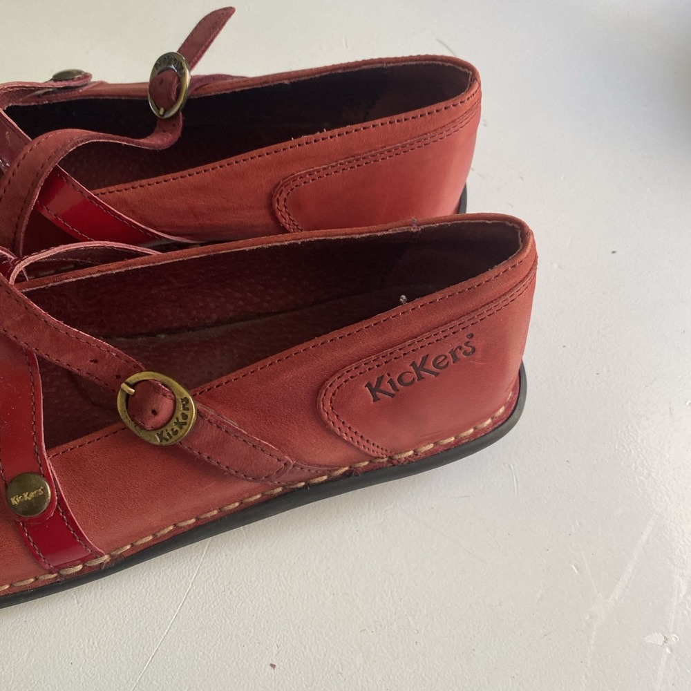 Kickers Leather Mary Jane Buckle Shoe Red Flats EU 41 US 9 Comfort Walking - Picture 8 of 14